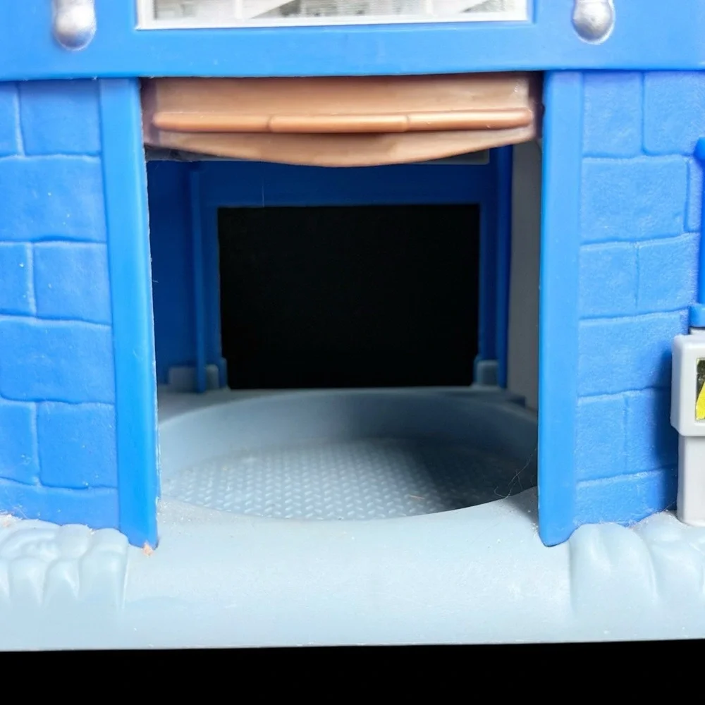 Matchbox Police Station Prison Toy Car Building 2003 Mattel‎